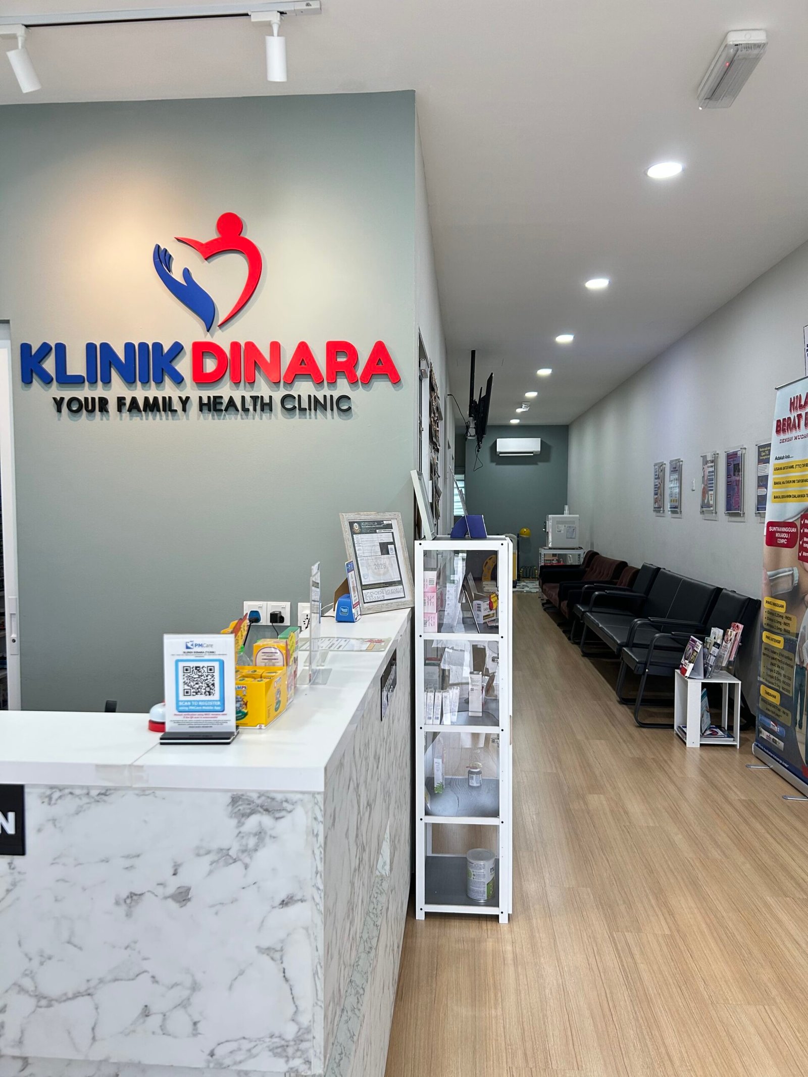 Front Counter Klinik Dinara
